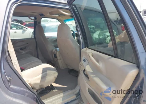 2000 Ford Expedition Xlt из США, поврежденный, VIN 1FMRU1560YLB71271